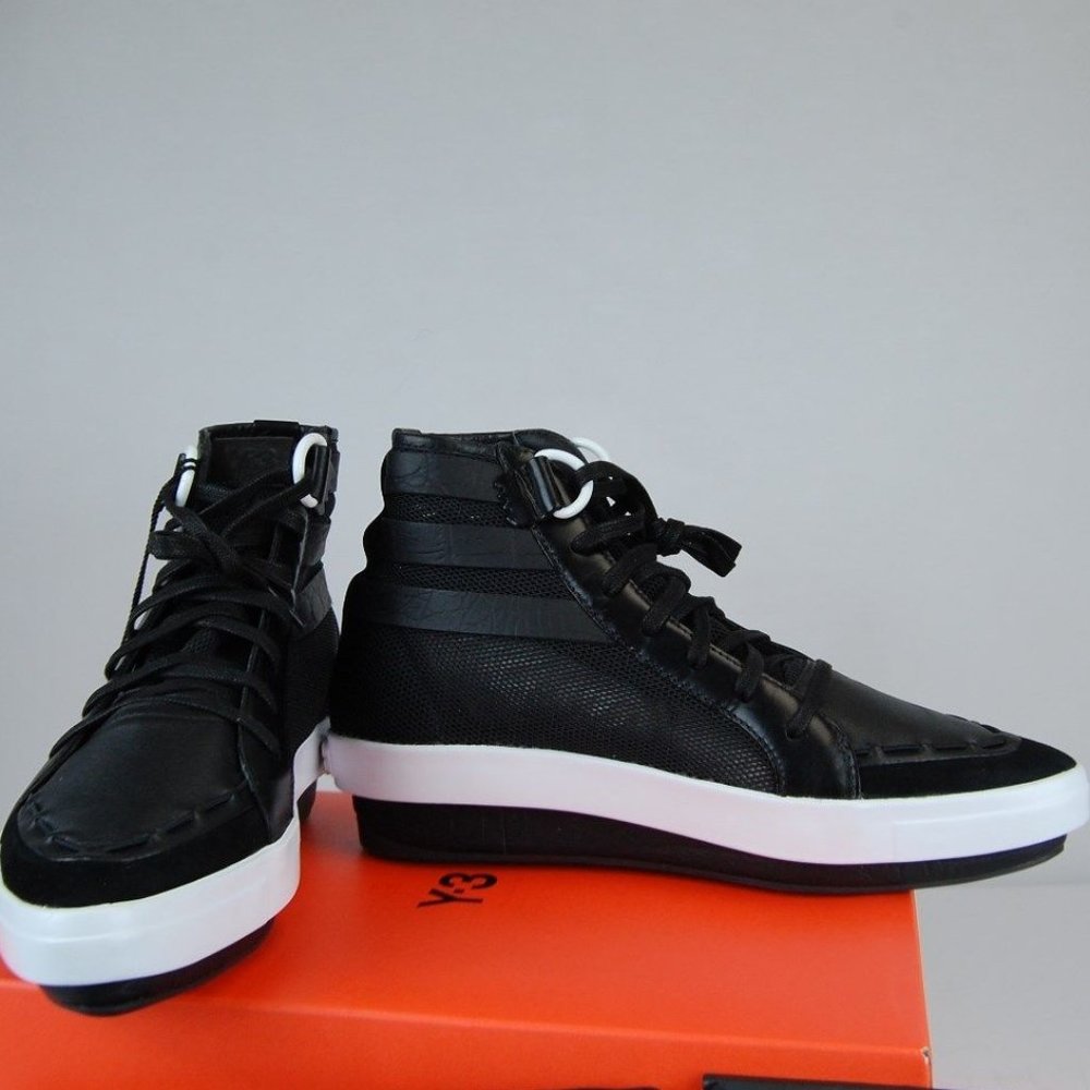 Y3 Yammamoto Sneakers NIB 7.5US